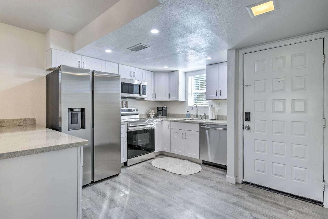 Downtown Gilbert Condo With Screened Porch! Exterior photo